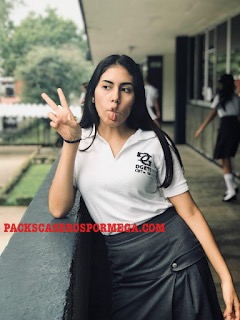 PACK CASERO DE HERMOSA COLEGIALA